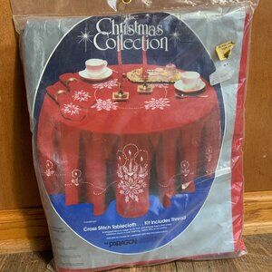Paragon The Christmas Collection Candlelight Tablecloth Cross stitch 59x109 NOS